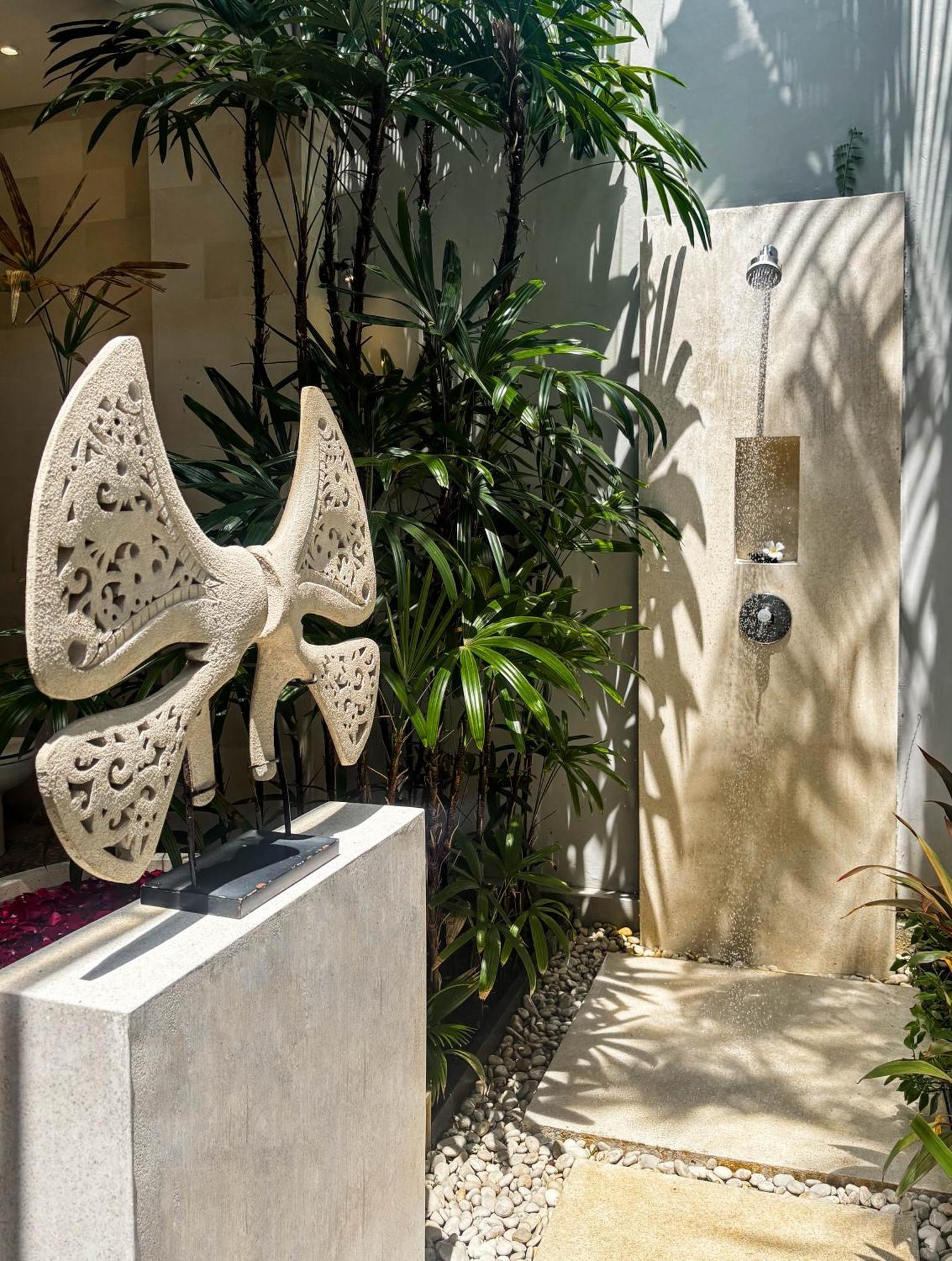 Nyaman Villas Seminyak Экстерьер фото